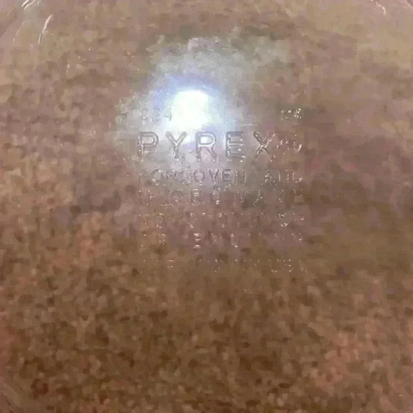 Pyrex 024 Cranberry Glass Casserole Dish Handles 2L NO LID or COVER - Picture 4 of 4
